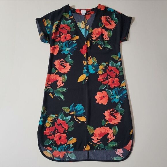 A New Day Floral Short Sleeve V-Neck Dress - Picture 3 of 16
